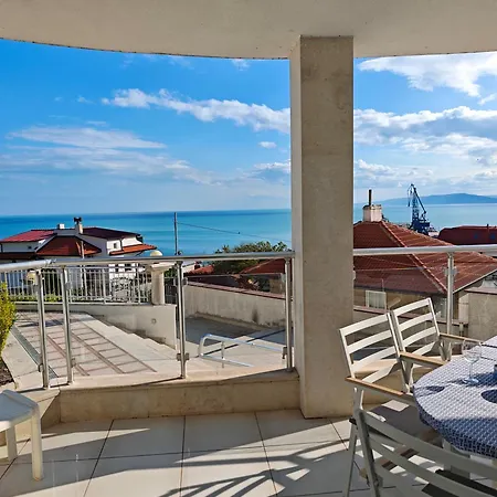Blue Horizon Apartment Balchik